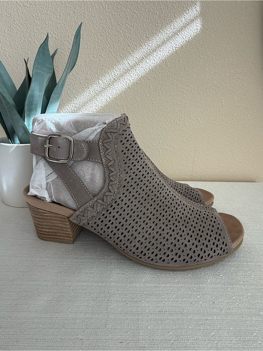 New Earth Ivy Surah Taupe Perforated Open-Toe Block Heel Mules